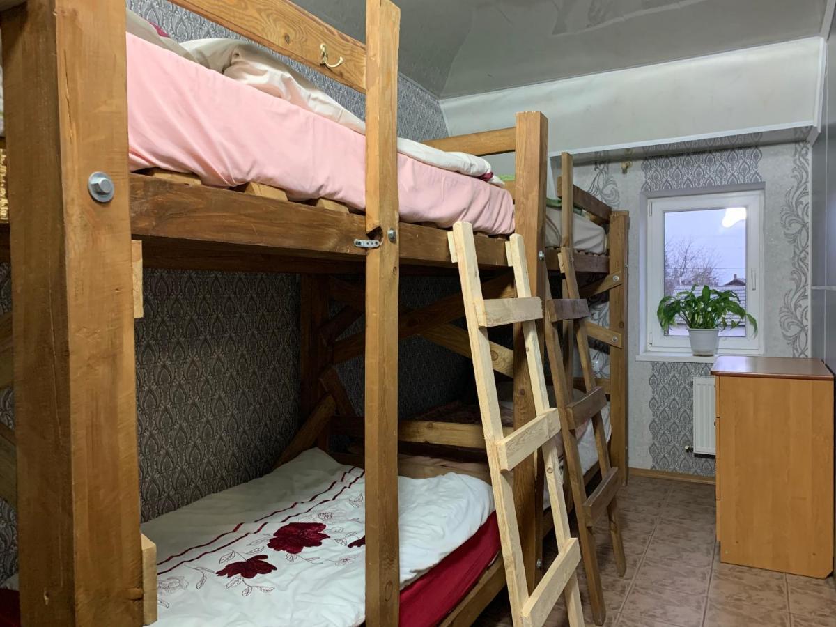 Хостел Благо Khmel'nyts'kyy Room photo